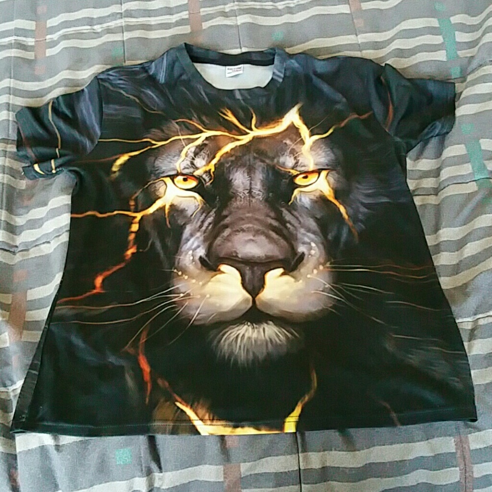 Lion shirt